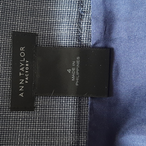 Ann Taylor Medium Blue Suiting Skirt - Picture 4 of 5